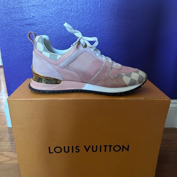 Louis Vuitton Run Away Sneaker - Picture 6 of 10